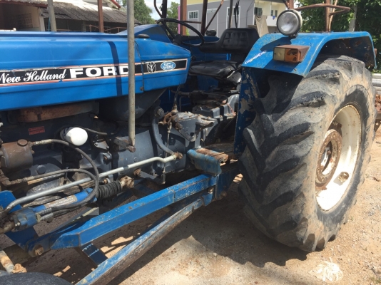 ขายรถไถ FORD 6610 เพลาเดี่ยว ใบมีดดันหน้า 7 จาน 3 จาน เอกสารเล่มทะเบียน เครื่อง T5 ราคา 330000