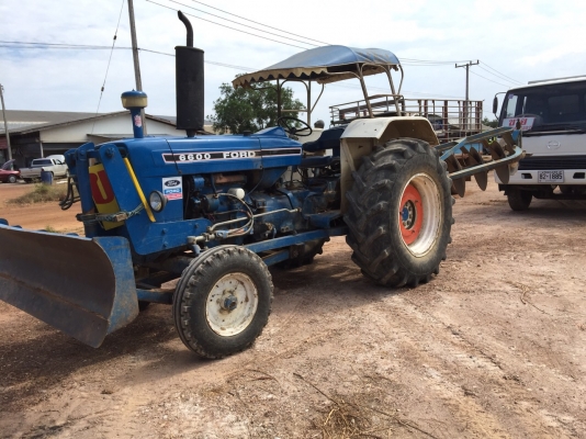 ขายFORD6600T-5. เล่มทะเบียน. รถสวยมากๆพร้อมใช้