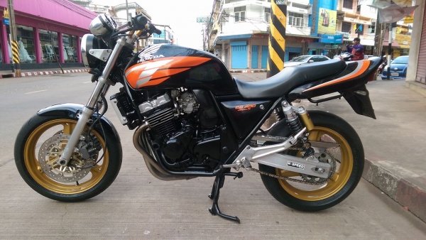 ขายคับ HONDA CB400 ปี96เวอร์ชั่นS ท่อแต่ง แฮนด์บาร์ กันล้ม อินวอยส์ สรรพสามิตร ราคา 63500 บาท ส่งได้ทั่วไทยคับ สนใจติดต่อ 081-0578282 FACEBOOK ชาญณรงค์ ป๊อป ชัยอมฤต ไอดีไลน์ POPBIGBIKESAKON คับ สนใจรถสวย ถูก ดี ต้อง POP BIGBIKE SAKONNAKHON คลิปวิดีโอคับ h