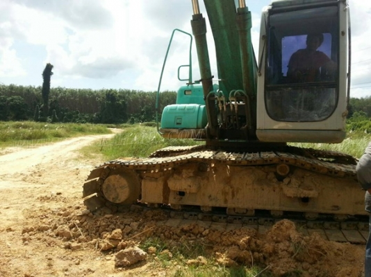 รถแบคโฮ Kobelco รุ่นมาร์คซิกซุปเปอร์ YN10 รถแบคโฮ Kobelco รุ่นมาร์คซิกซุปเปอร์ YN10