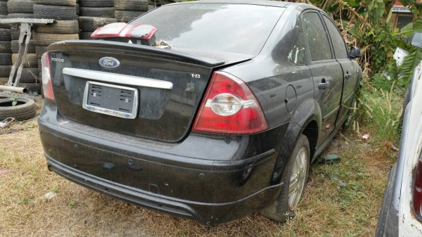 ขายแพ็คคู่ถูกๆกันเลย FORD FOCUS สีดำ ปี 2007