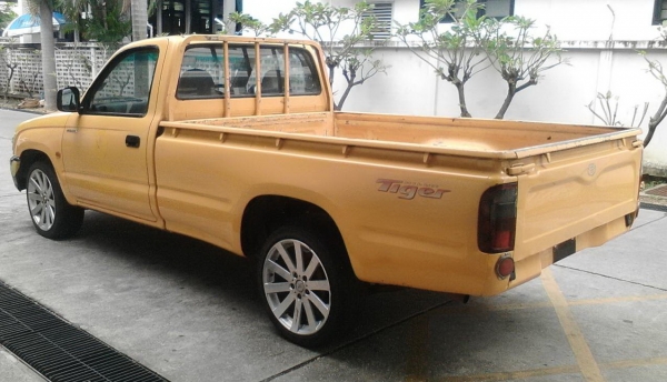 โตโยต้า HILUX TIGER โตโยต้า HILUX TIGER
