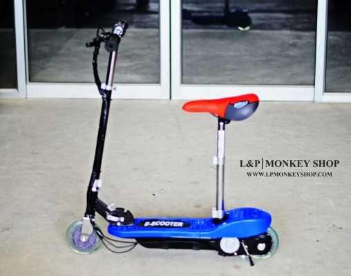 Scooter ไฟฟ้า ‪＃&lrm;ล็อตใหม่‬ เข้ามาแล้วจ้าา มี 5 สีให้เลือก สีฟ้า สีเหลือง สีดำ สีแดง สีชมพู รับน้ำหนัา