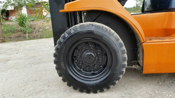 ขายด่วนรถยก TOYOTA 7FGยก2.0ตัน เสาสูง3.เมตรรุ้นใหม่รองท็อบยางตัน4เส้นรถนอกนำเข้ายังไม่เคยใช้งานในเมืองไทยเลย