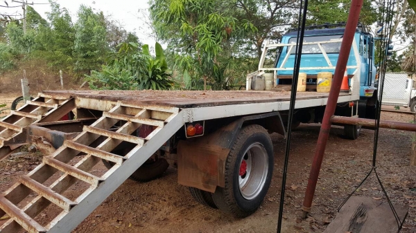 ขาย 6 ล้อ เทนเลอร์ขึ้นแบคโฮ ไม่มีทะเบียน HINO KL หางยาว 5 เมตร เครื่อง EC100 140 แรงม้า คัสซีสวยตลอดเส้น รถใช้งานอยู่เป็นประจำ