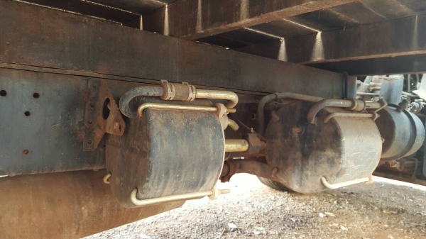 ขาย 6 ล้อ เทนเลอร์ขึ้นแบคโฮ ไม่มีทะเบียน HINO KL หางยาว 5 เมตร เครื่อง EC100 140 แรงม้า คัสซีสวยตลอดเส้น รถใช้งานอยู่เป็นประจำ