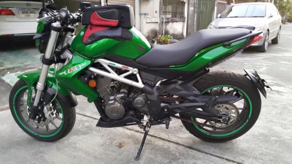 ขาย Benelli tnt300