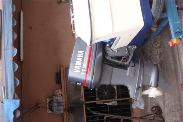ขายเรือตกปลา yamaha f22-4 กาบสูงเครื่อง yamaha 115