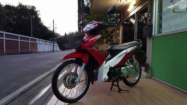 ขออนุญาติขาย HONDA WAVE 110i ระบบหัวฉีด โอนให้ฟรี