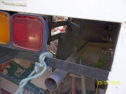 ขาย 110000 บาท    อีซูสุ 110 แรง ยาว 5.50 ม