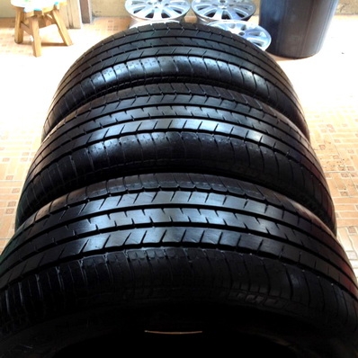 ยาง 3 เส้น เบอร์205 55 16 ปี 2014 GOODYEAR สภาพสวย ไม่มีปะ เพิ่งถอด ตจวส่งได้ครับ 3300/3เส้น