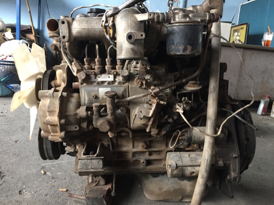 ขายเครื่องmitsubishi 4D32 พร้อมเกียร์