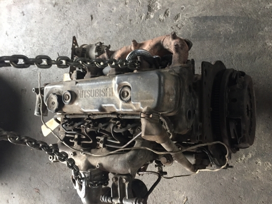 ขายเครื่องmitsubishi 4D32 พร้อมเกียร์