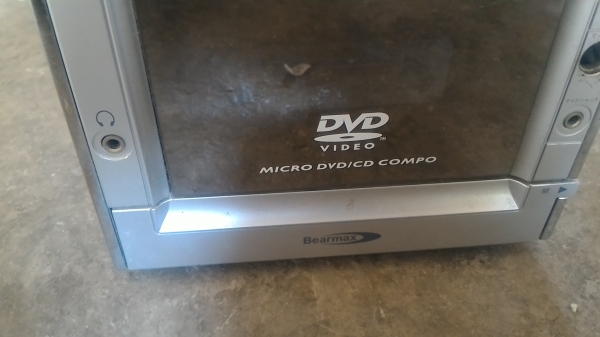 เครื่องเสียง เล่นวิทยุ เทป DVD  ยี่ห้อ  Bearmax (แถมลำโพงให้ 1 คู่ )