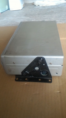 เครื่องเล่นแผ่น KENWOOD (CD AUTO CHANGER ) ใส่ได้ 10 แผ่น