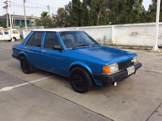 ขายรถมาสด้า 323 เครื่อง 1.5 เกียร์ธรรมดา ภายในทำเบาะใหม่เบาะหนังสวยๆแอร์หนาวๆวิทยุCDพร้อม คอนโซลเดิมๆสวยๆระบบไมล์ใช้ได้หมด ตัวถังเดิมๆไม่ผุสีเต็มเงา แม็ก14&quot;ยางใหม่ รถขับดีครับ ขับกลับได้เลย เล่มพร้อม ภาษีไม่ขาด ขายถูกๆครับ