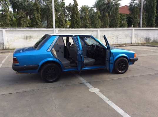 ขายรถมาสด้า 323 เครื่อง 1.5 เกียร์ธรรมดา ภายในทำเบาะใหม่เบาะหนังสวยๆแอร์หนาวๆวิทยุCDพร้อม คอนโซลเดิมๆสวยๆระบบไมล์ใช้ได้หมด ตัวถังเดิมๆไม่ผุสีเต็มเงา แม็ก14&quot;ยางใหม่ รถขับดีครับ ขับกลับได้เลย เล่มพร้อม ภาษีไม่ขาด ขายถูกๆครับ