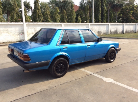 ขายรถมาสด้า 323 เครื่อง 1.5 เกียร์ธรรมดา ภายในทำเบาะใหม่เบาะหนังสวยๆแอร์หนาวๆวิทยุCDพร้อม คอนโซลเดิมๆสวยๆระบบไมล์ใช้ได้หมด ตัวถังเดิมๆไม่ผุสีเต็มเงา แม็ก14&quot;ยางใหม่ รถขับดีครับ ขับกลับได้เลย เล่มพร้อม ภาษีไม่ขาด ขายถูกๆครับ