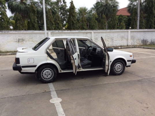 ขายรถ นิสสัน ซันนี่ B11 ปี93 เครื่อง 1.3 เกียร์ธรรมดา ภายในเดิมๆเบาะสวยเดิมสะอาด แอร์เย็นหนาว ตัวถังเดิมๆสีบางเดิมทั้งคันไม่เคยทำสี ยางใหม่ เครื่องแน่นดี ช่วงล่างดีเลยครับ รถขับดี ภาษีไม่ขาด เล่มพร้อม ขับกลับได้เลยครับ ขายถูกครับ