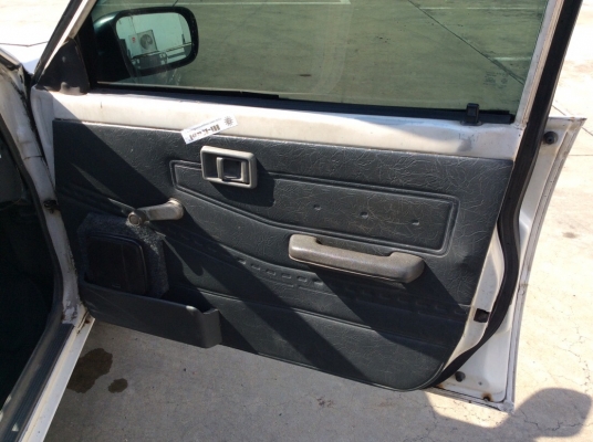 ขายรถ นิสสัน ซันนี่ B11 ปี93 เครื่อง 1.3 เกียร์ธรรมดา ภายในเดิมๆเบาะสวยเดิมสะอาด แอร์เย็นหนาว ตัวถังเดิมๆสีบางเดิมทั้งคันไม่เคยทำสี ยางใหม่ เครื่องแน่นดี ช่วงล่างดีเลยครับ รถขับดี ภาษีไม่ขาด เล่มพร้อม ขับกลับได้เลยครับ ขายถูกครับ