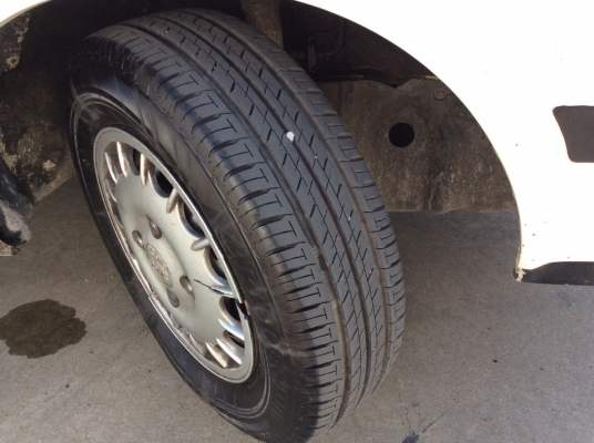 ขายรถ นิสสัน ซันนี่ B11 ปี93 เครื่อง 1.3 เกียร์ธรรมดา ภายในเดิมๆเบาะสวยเดิมสะอาด แอร์เย็นหนาว ตัวถังเดิมๆสีบางเดิมทั้งคันไม่เคยทำสี ยางใหม่ เครื่องแน่นดี ช่วงล่างดีเลยครับ รถขับดี ภาษีไม่ขาด เล่มพร้อม ขับกลับได้เลยครับ ขายถูกครับ