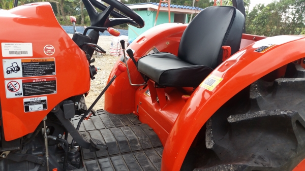 ขายรถไถคูโบต้า KUBOTA L4708 (4WD) สีเดิมจากโรงงานทั้งคัน ขายรถไถคูโบต้า KUBOTA L4708 (4WD) สีเดิมจากโรงงานทั้งคัน