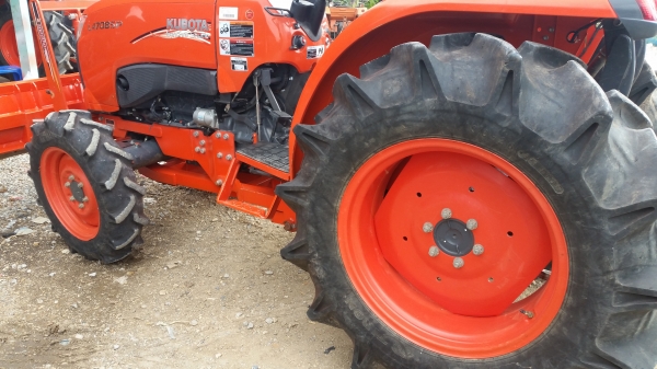 ขายรถไถคูโบต้า KUBOTA L4708 (4WD) สีเดิมจากโรงงานทั้งคัน ขายรถไถคูโบต้า KUBOTA L4708 (4WD) สีเดิมจากโรงงานทั้งคัน