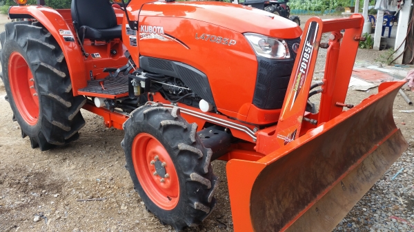ขายรถไถคูโบต้า  KUBOTA     L4708 (4WD)  สีเดิมจากโรงงานทั้งคัน