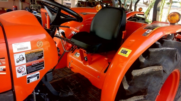 ขายรถไถคูโบต้า KUBOTA L4708 (4WD) สีเดิมจากโรงงานทั้งคัน ขายรถไถคูโบต้า KUBOTA L4708 (4WD) สีเดิมจากโรงงานทั้งคัน