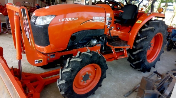 ขายรถไถคูโบต้า KUBOTA L4708 (4WD) สีเดิมจากโรงงานทั้งคัน ขายรถไถคูโบต้า KUBOTA L4708 (4WD) สีเดิมจากโรงงานทั้งคัน