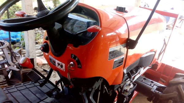 ขายรถไถคูโบต้า KUBOTA L4708 (4WD) สีเดิมจากโรงงานทั้งคัน ขายรถไถคูโบต้า KUBOTA L4708 (4WD) สีเดิมจากโรงงานทั้งคัน