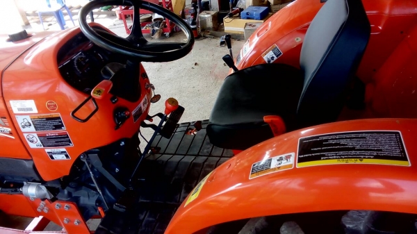 ขายรถไถคูโบต้า KUBOTA L4708 (4WD) สีเดิมจากโรงงานทั้งคัน ขายรถไถคูโบต้า KUBOTA L4708 (4WD) สีเดิมจากโรงงานทั้งคัน