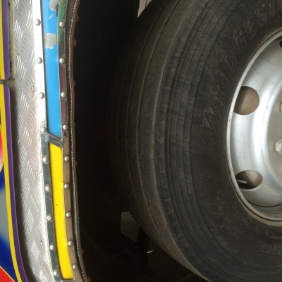 ขายสิบล้อ270 ปี49 ทูเครื่องดำ มีระบบลาก หัวสีเดิมบาง พื้นกะบะเรียบ สภาพสวยน่าใช้