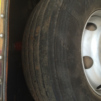 ขายสิบล้อ270 ปี49 ทูเครื่องดำ มีระบบลาก หัวสีเดิมบาง พื้นกะบะเรียบ สภาพสวยน่าใช้