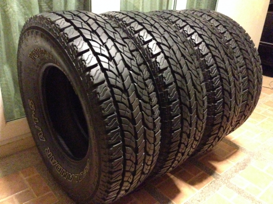 ยาง All Yokohama 265 75 16 กลางปี15 ใช้มาอาทิตย์เดียว เนื้อนิ่มดอกป้ายแดง ไม่มีปะ ใช้กันลืม ประหยัดไป5-6พัน