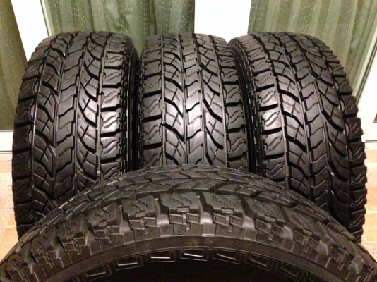 ยาง All Yokohama 265 75 16 กลางปี15 ใช้มาอาทิตย์เดียว เนื้อนิ่มดอกป้ายแดง ไม่มีปะ ใช้กันลืม ประหยัดไป5-6พัน