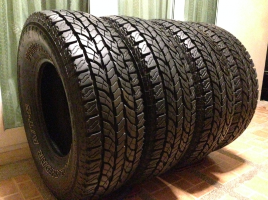 ยาง All Yokohama 265 75 16 กลางปี15 ใช้มาอาทิตย์เดียว เนื้อนิ่มดอกป้ายแดง ไม่มีปะ ใช้กันลืม ประหยัดไป5-6พัน