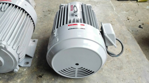 ==== SOLD ==== มอเตอร์ Mitsubishi 5 HP. 220V. Type SCL- KR 2 สายไฟบ้าน สภาพป้ายแดงขึ้นงานเดือนเดียว!!