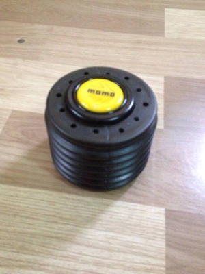 ขายคอBOSSใส่HONDA พร้อมแตรMOMOแท้ ราคา500บาท โทร0924462525โส