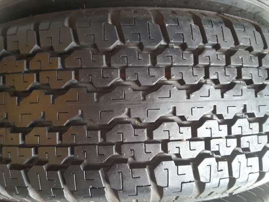 ยาง bridgestone 245 70 16 ปี 15 ชุดล่ะ 14500