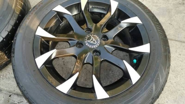 ล้อขอบ 15 4รู 100 พร้อมยาง