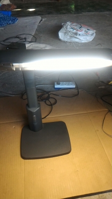 โคมไฟตั้งโต็ะ ระบบปิดเปิดไฟแบบสัมผัสเบาๆ แสงนวลตา ปรับองศาได้