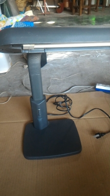 โคมไฟตั้งโต็ะ ระบบปิดเปิดไฟแบบสัมผัสเบาๆ แสงนวลตา ปรับองศาได้