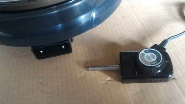 กะทะไฟฟ้าปรับความร้อนได้ ยี่ห้อ Aisai ฝาแก้วใส เคลือบกะทะกันติด