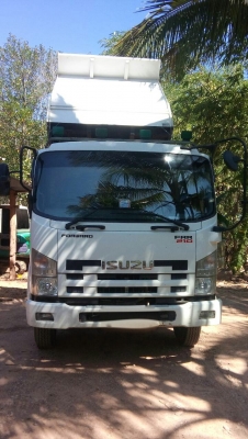 รถอีซูซุ 6 ล้อดั้ม FRR 210 แรงม้า  ปี 56.  ( รถวิ่ง 14x,xxx กม. )   สนใจติดต่อ  081 - 6079515