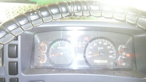 รถอีซูซุ 6 ล้อดั้ม FRR 210 แรงม้า  ปี 56.  ( รถวิ่ง 14x,xxx กม. )   สนใจติดต่อ  081 - 6079515