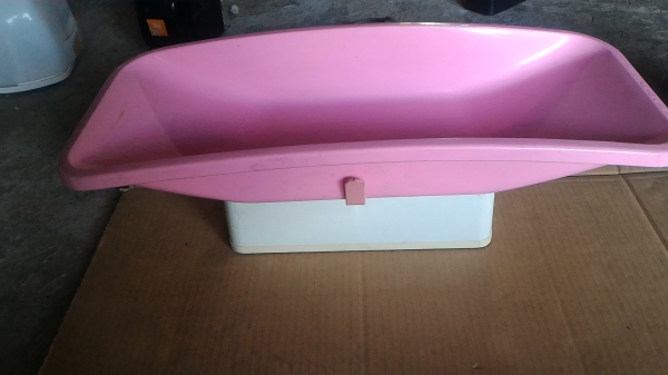 เครื่องชั่งน้ำหนักเด็กทกรกจากญี่ปุ่น แบบนอนชั่ง สามารถชั่งได้ถึง 12 กก. น้ำหนักขึ้นที่ละ 50 ก.