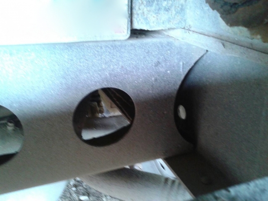 รถมิตซู 10 ล้อดั้ม FN527M - TF  220 แรงม้า. ปี 37.   สนใจติดต่อ  081 - 6079515