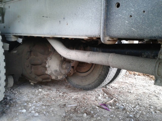 รถมิตซู 10 ล้อดั้ม FN527M - TF  220 แรงม้า. ปี 37.   สนใจติดต่อ  081 - 6079515