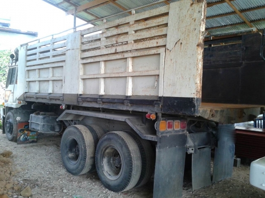 รถมิตซู 10 ล้อดั้ม FN527M - TF  220 แรงม้า. ปี 37.   สนใจติดต่อ  081 - 6079515